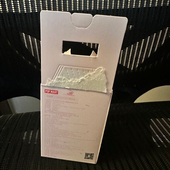 LAZY YOGA CONFIDENT Authentic Labubu The Monsters Figure - Picture 2 of 5